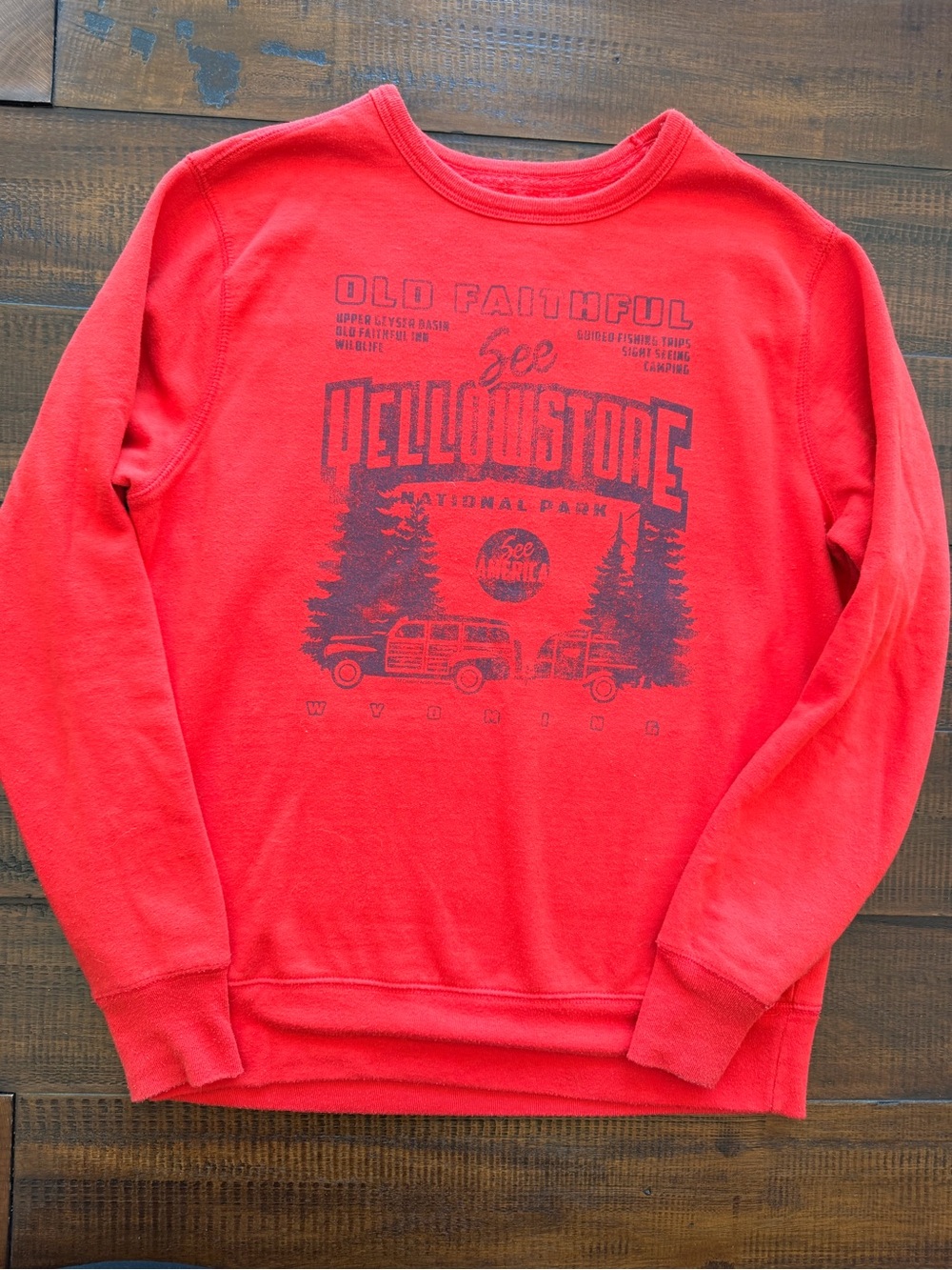 Yellowstone Graphic Crewneck Sweatshirt - Red